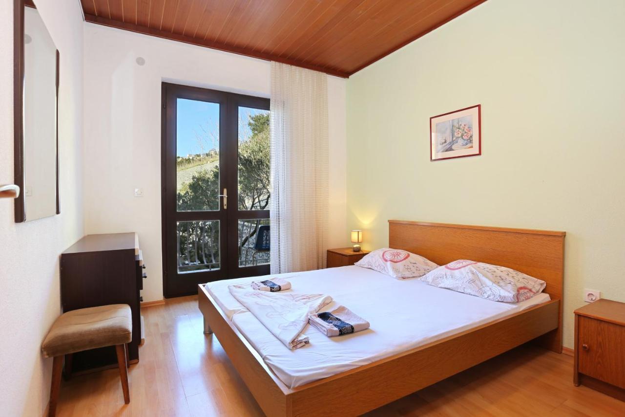 Apartments With A Parking Space Brela, Makarska - 18495 Esterno foto