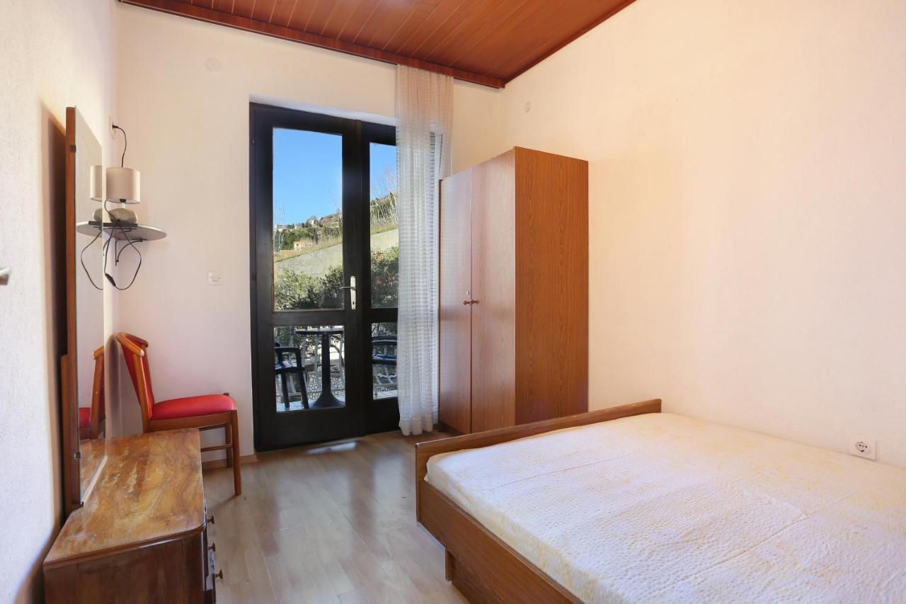 Apartments With A Parking Space Brela, Makarska - 18495 Esterno foto